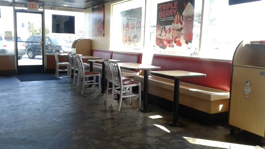 Wienerschnitzel | restaurant | 1346 S Main St, Salinas, CA 93901, USA | 8317544433 OR +1 831-754-4433