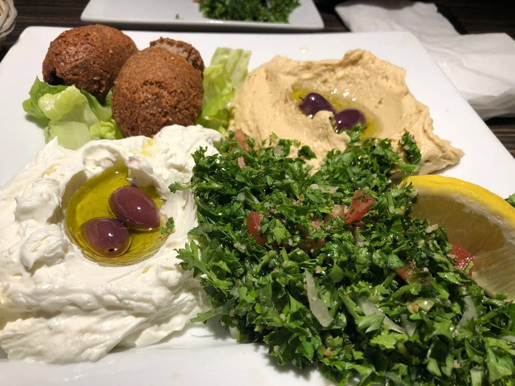 Montfort Mediterranean Cuisine Restaurant - Trafalgar | meal takeaway | 376 Iroquois Shore Rd, Oakville, ON L6H 1M4, Canada | 9058457937 OR +1 905-845-7937