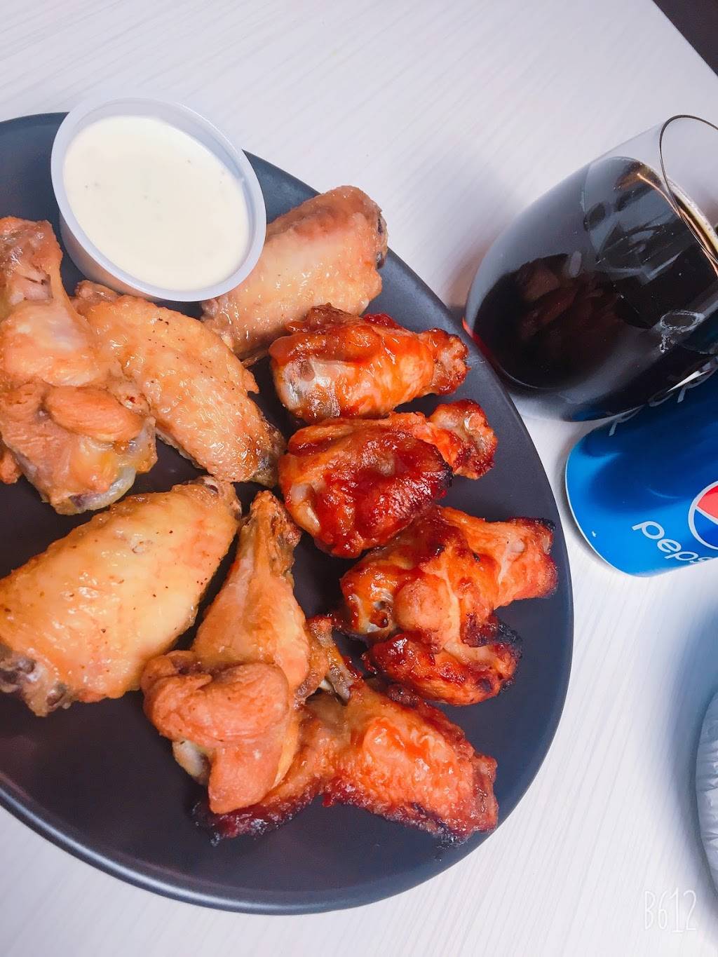 Pizza Bunny | restaurant | 636 Lake St, Roselle, IL 60172, USA | 8476415195 OR +1 847-641-5195