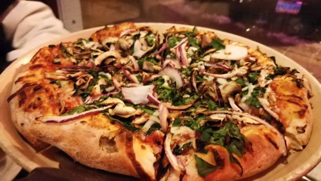 Village Pizzeria | restaurant | 11329 Deerfield Dr, Truckee, CA 96161, USA | 5305877171 OR +1 530-587-7171