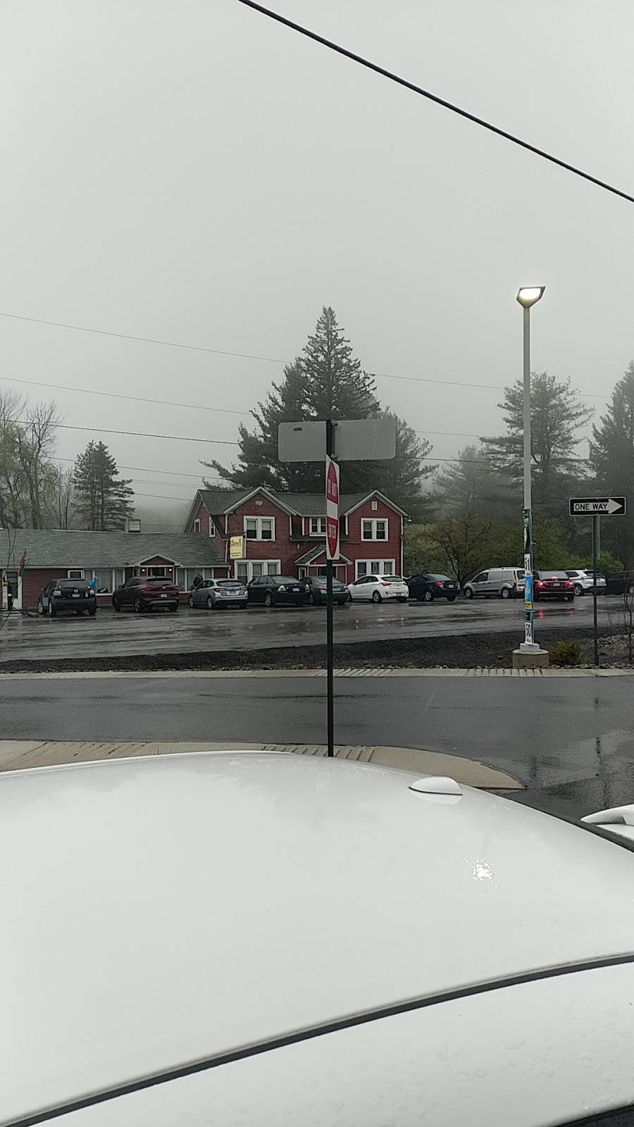 Gibneys Restaurant | restaurant | 225 Roosevelt Hwy, Waymart, PA 18472, USA | 5704886636 OR +1 570-488-6636