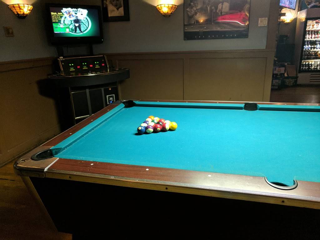 JDs Saloon | restaurant | 1325, 208-11 35th Ave, Bayside, NY 11361, USA | 7184231234 OR +1 718-423-1234