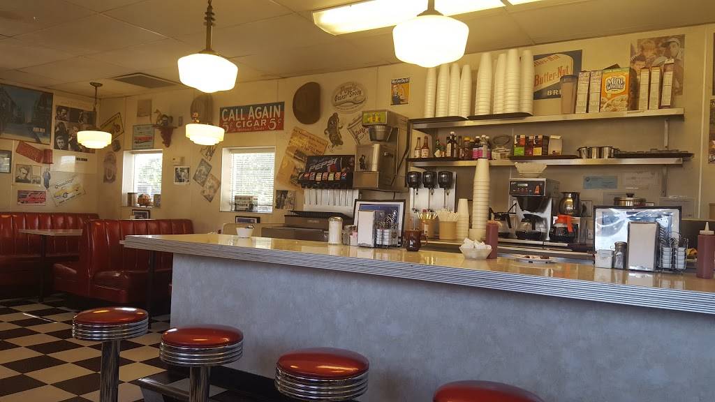 Dimples Diner | restaurant | 1823 E Main St, Visalia, CA 93292, USA | 5597390469 OR +1 559-739-0469