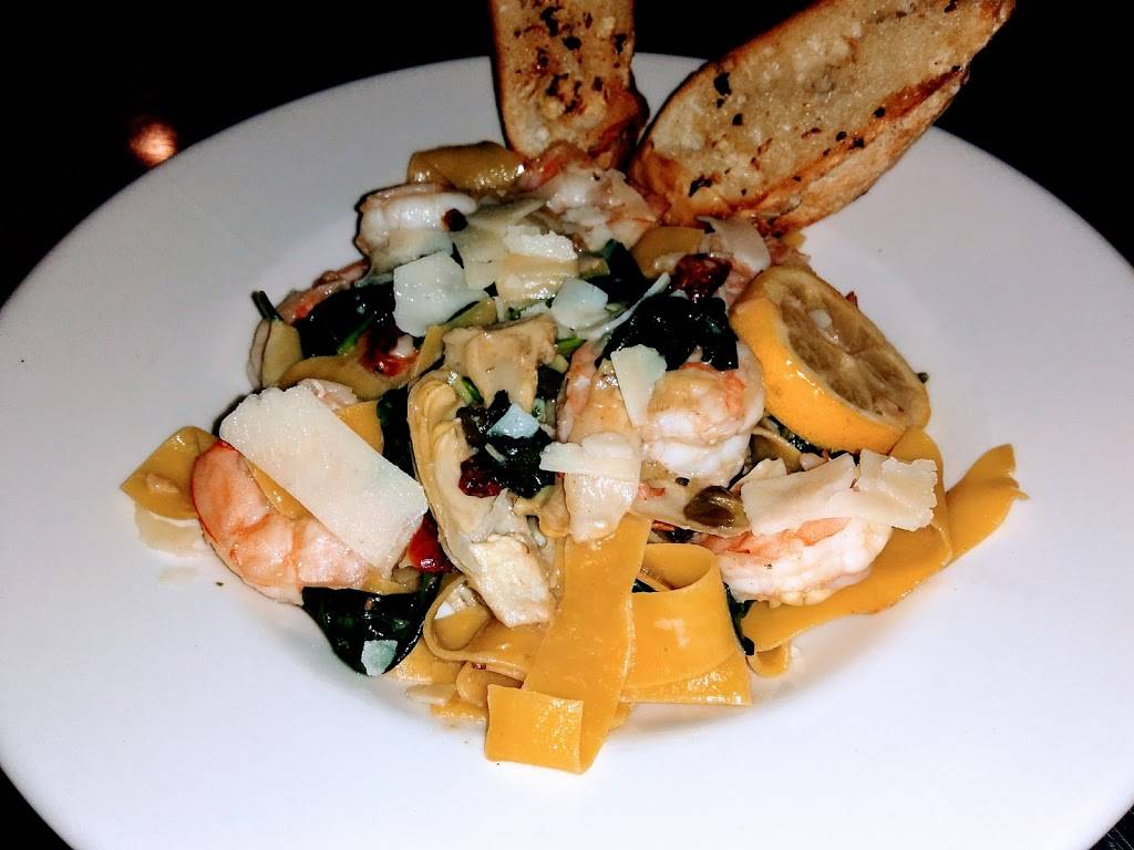 Zekes Greenside Tavern | restaurant | 470 Brickyard Rd, Etowah, NC 28729, USA | 8288917022 OR +1 828-891-7022