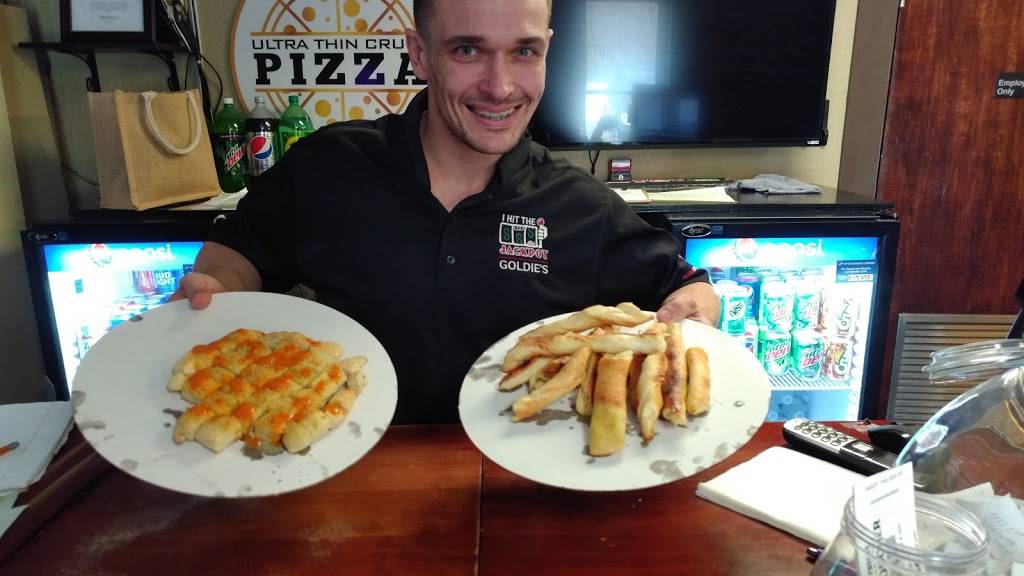 Goldies Pizza & Slots | restaurant | 4722 W Farmington Rd, Peoria, IL 61604, USA | 3097132173 OR +1 309-713-2173