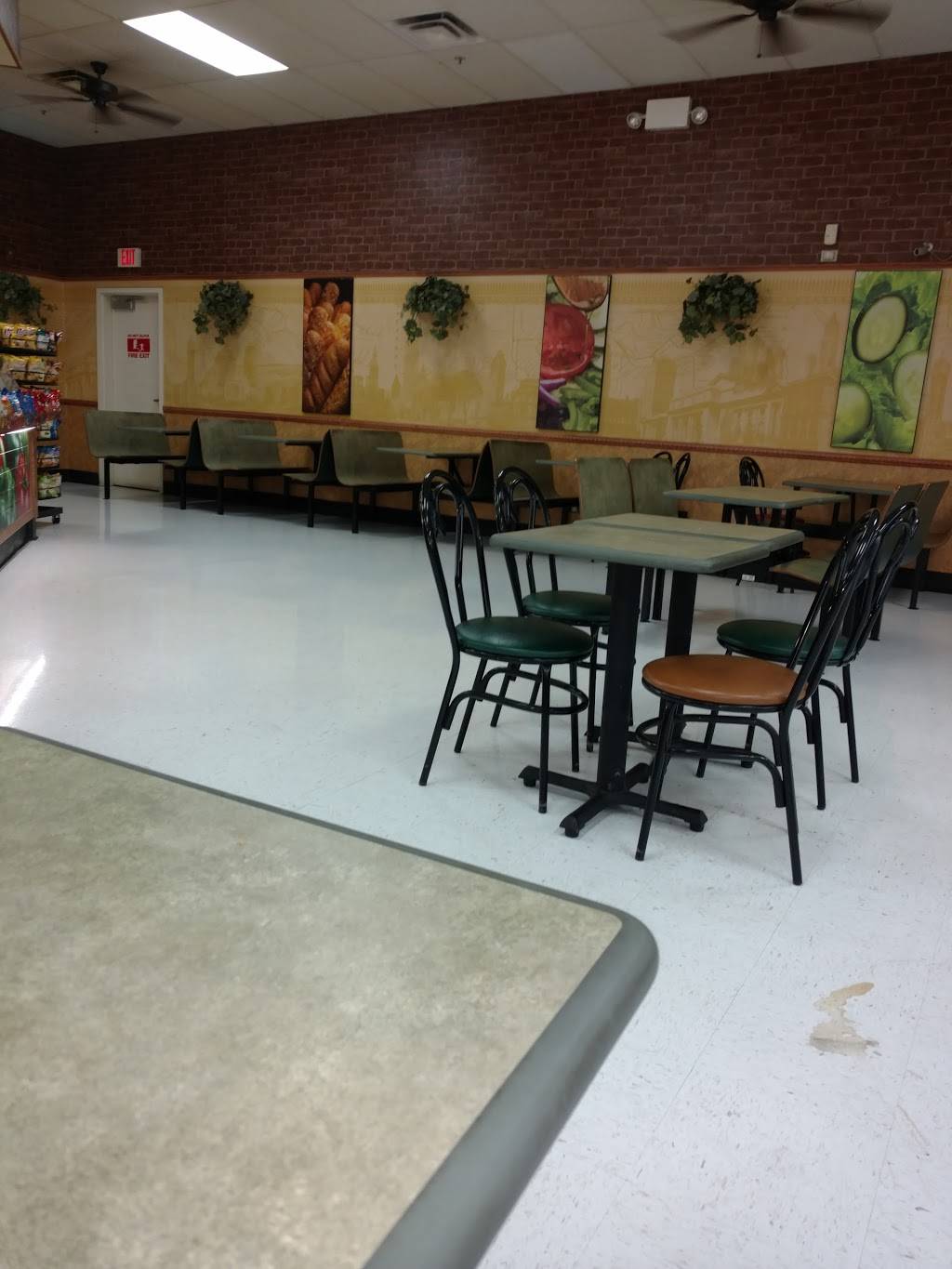 Subway | restaurant | 5900 Britton Pkwy, Dublin, OH 43016, USA | 6147617827 OR +1 614-761-7827