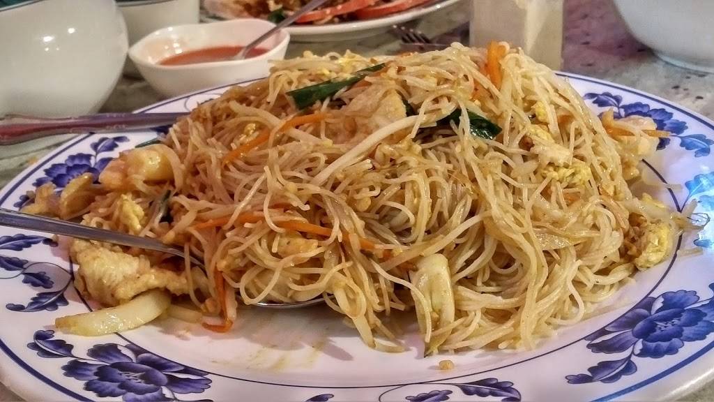 Jumbo | Restaurant & Lounge | night club | 4427 SE Johnson Creek Blvd, Portland, OR 97222, USA | 5037756739 OR +1 503-775-6739