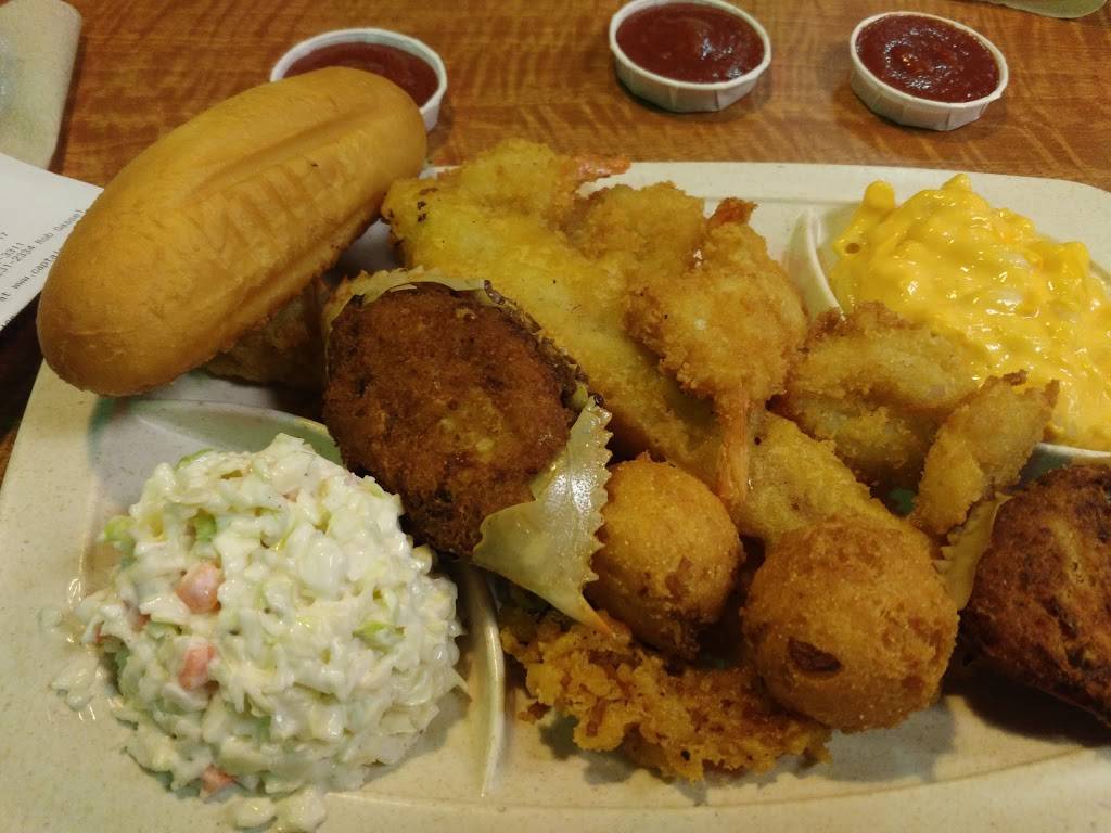 Captain Ds | restaurant | 35 Walters Pl, House Springs, MO 63051, USA | 6366713311 OR +1 636-671-3311