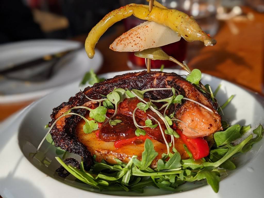 The front porch | restaurant | 136 N International Boardwalk, Redondo Beach, CA 90277, USA | 3103769215 OR +1 310-376-9215