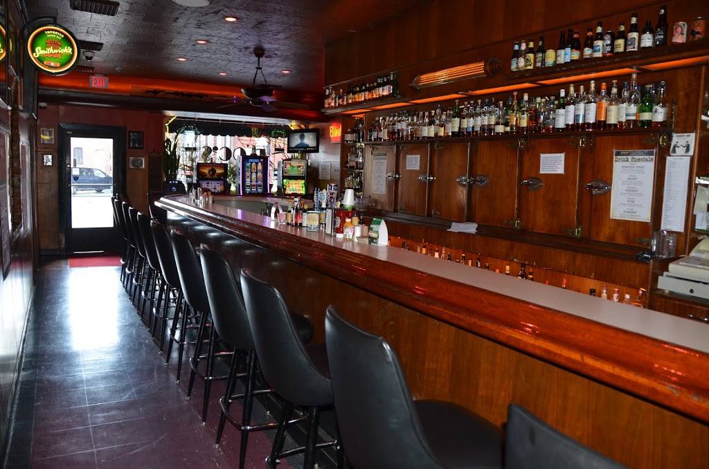 Rocs Black Front Restaurant | night club | 410 6th St, Charleston, IL 61920, USA | 2173488018 OR +1 217-348-8018