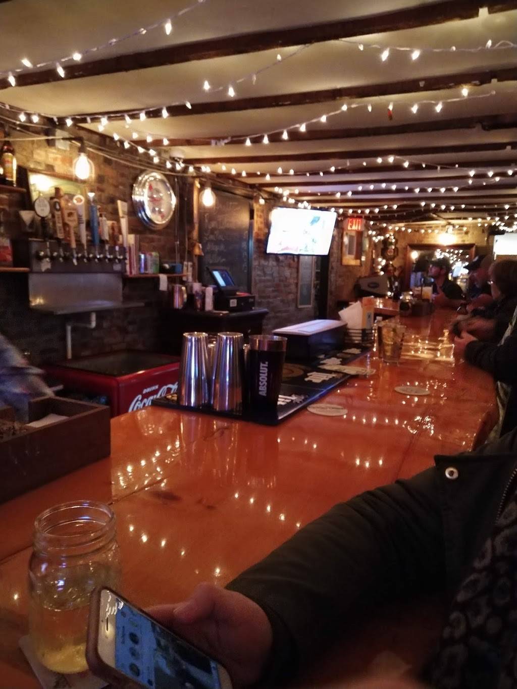 Munjoy Hill Tavern | restaurant | 189 Congress St, Portland, ME 04101, USA | 2075360918 OR +1 207-536-0918