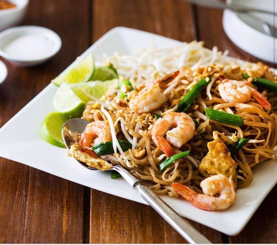 Nam Thai Restaurant & Bar | restaurant | 501 Bradford Ave, Kemah, TX 77565, USA | 2819579644 OR +1 281-957-9644