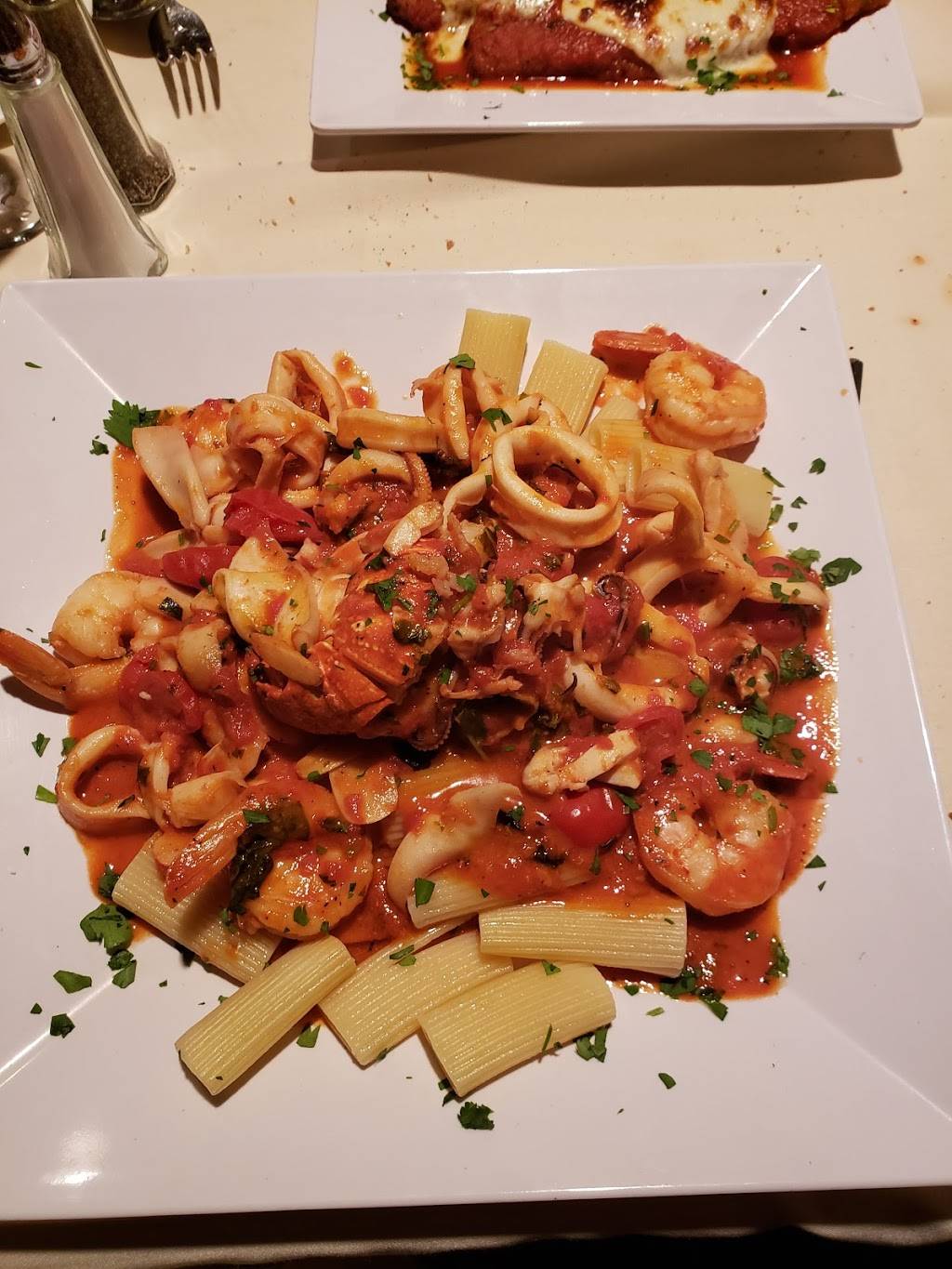 Mama Lenas Restaurant & Pizza | restaurant | 28 W Pond Rd, Perth Amboy, NJ 08861, USA | 7324423636 OR +1 732-442-3636