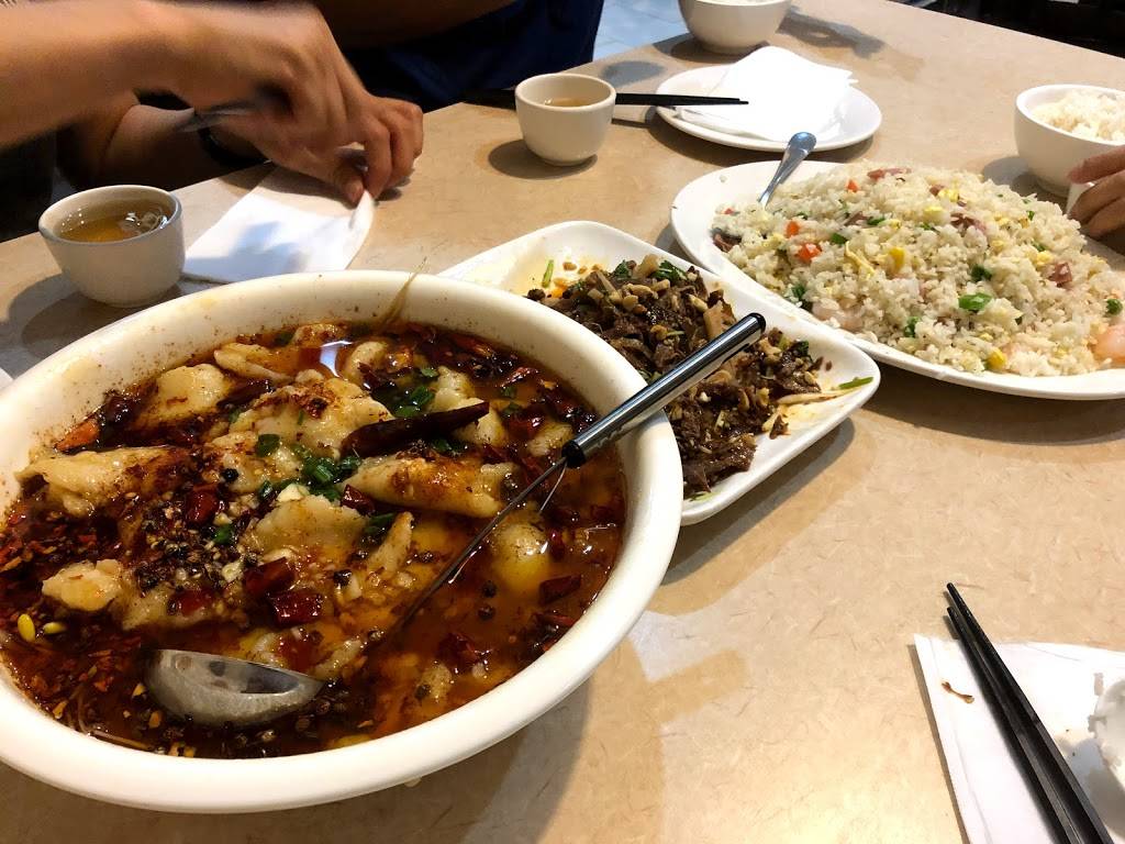 鼎鼎香 Xin Restaurant | restaurant | 1177 Central Pkwy W Unit 6, Mississauga, ON L5C 4P3, Canada | 9058962088 OR +1 905-896-2088