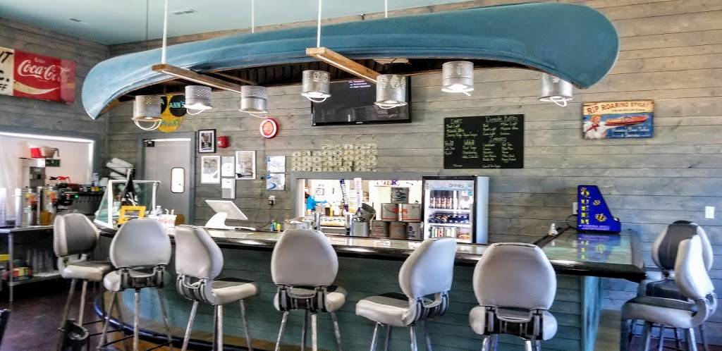 Magnum Point Marina & Restaurant | restaurant | 2200 Old Salem School Rd, Union Hall, VA 24176, USA | 5405763001 OR +1 540-576-3001