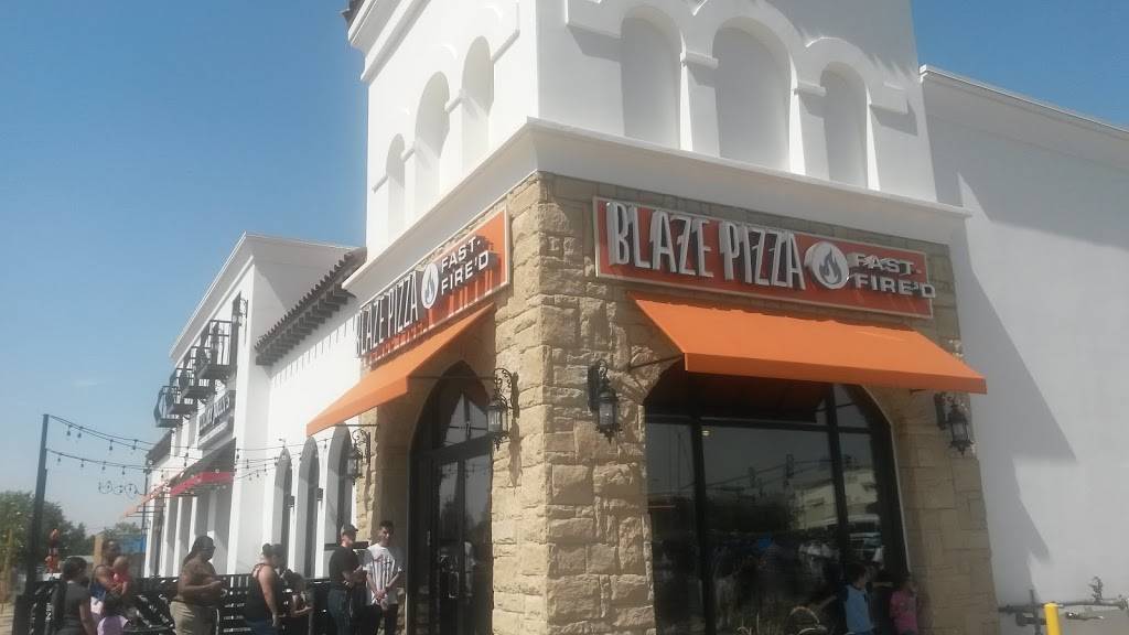 The Blaze Pizza | meal takeaway | 43615 10th St W #107, Lancaster, CA 93534, USA | 6616741077 OR +1 661-674-1077