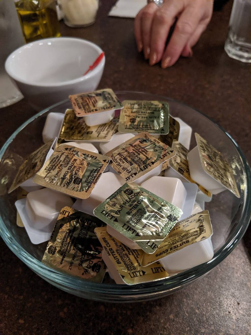 Yarusso Bros Italian Restaurant | meal takeaway | 635 Payne Ave, St Paul, MN 55130, USA | 6517764848 OR +1 651-776-4848