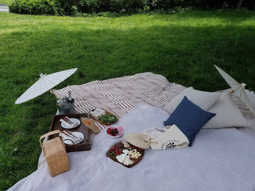 Perfect Picnic NYC | meal takeaway | 405 Central Park West, New York, NY 10025, USA | 2122282884 OR +1 212-228-2884