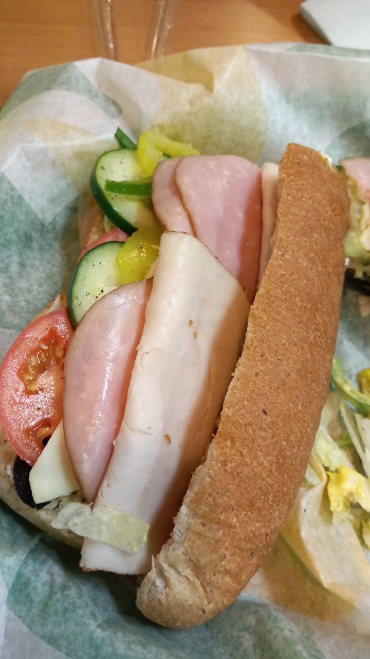 Subway | restaurant | 15 E 16th St, Merced, CA 95340, USA | 2093840936 OR +1 209-384-0936