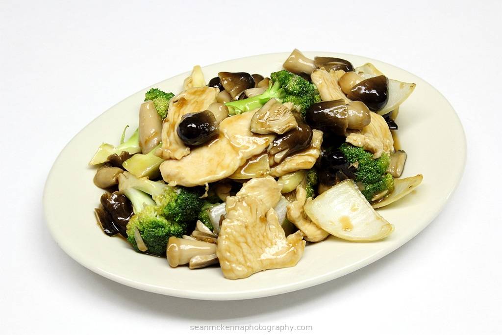 Vina Restaurant | restaurant | 756 Cleveland Ave S, St Paul, MN 55116, USA | 6516988408 OR +1 651-698-8408