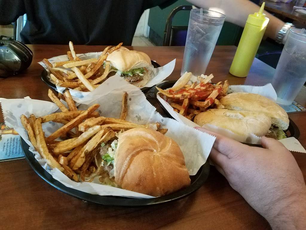 Specks Bar & Grill | restaurant | 2105 SW Mission Ave, Topeka, KS 66614, USA | 7852729749 OR +1 785-272-9749