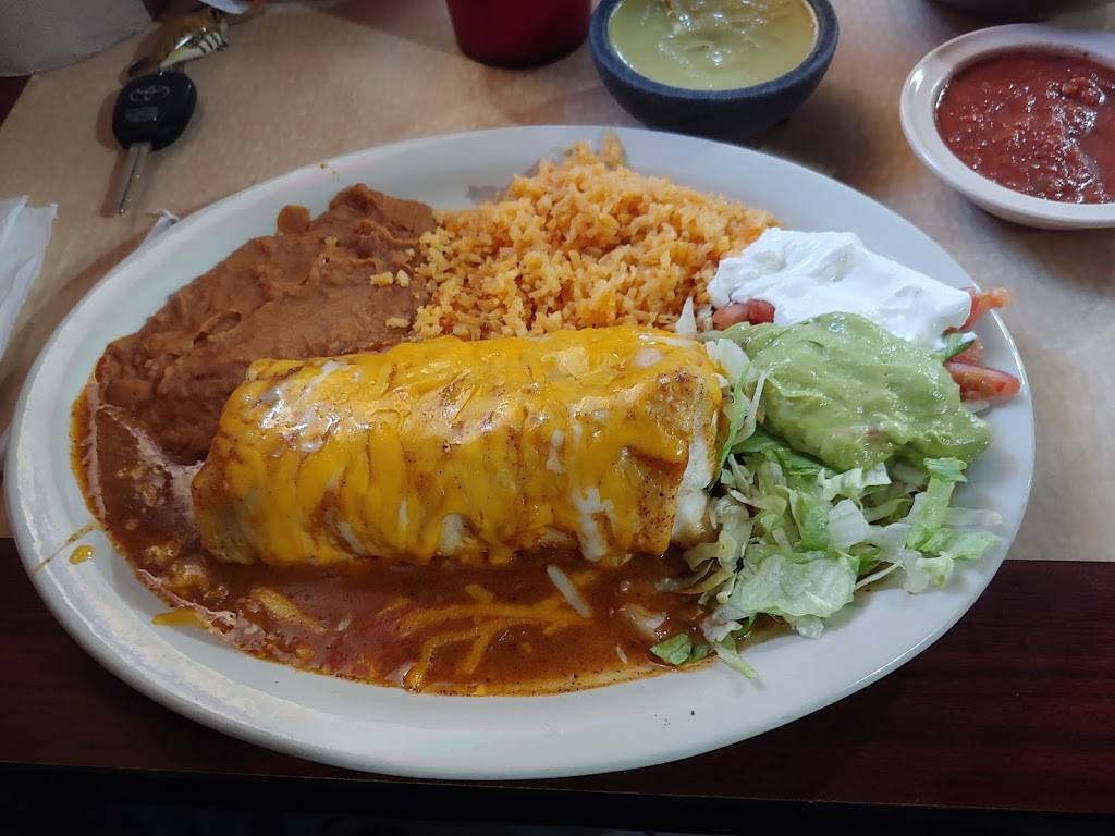 El Rodeo Mexican Restaurant | restaurant | 609 Plum St, Lampasas, TX 76550, USA | 5125568757 OR +1 512-556-8757