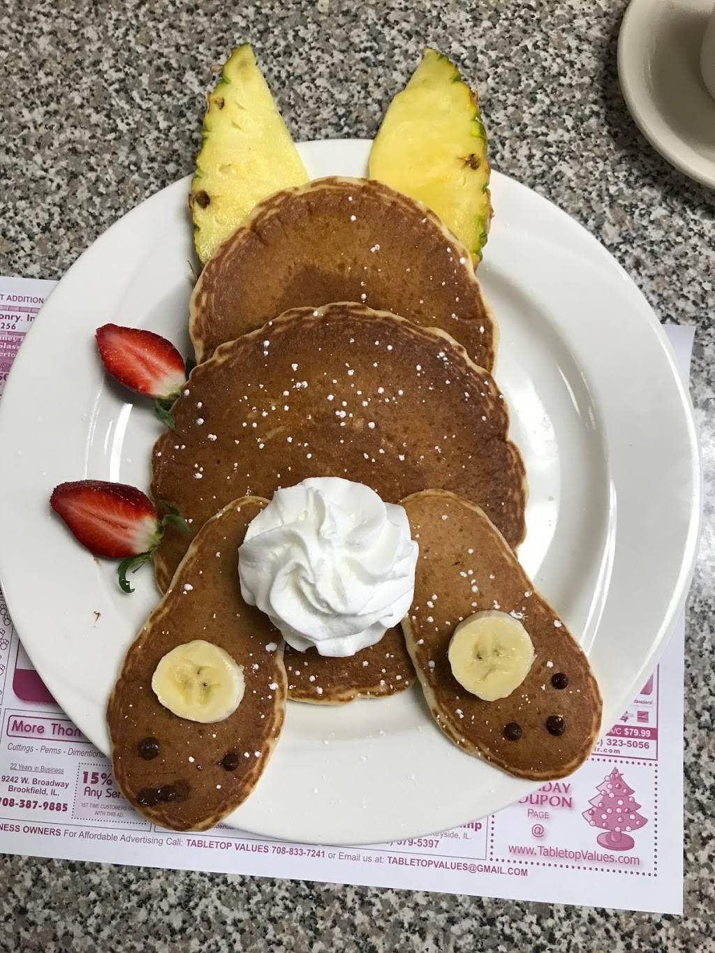 Broadway Family Restaurant | restaurant | 9215 Broadway Ave, Brookfield, IL 60513, USA | 7084854609 OR +1 708-485-4609