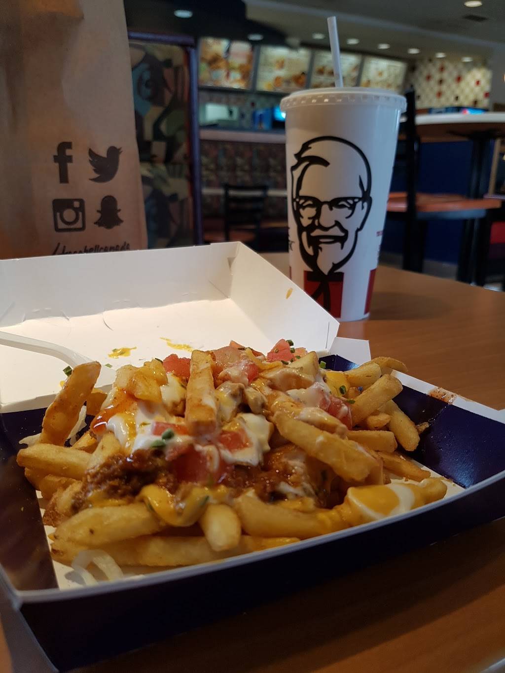 Taco Bell | meal takeaway | 1070 Major Mackenzie Dr E, Richmond Hill, ON L4S 1P3, Canada | 9058843444 OR +1 905-884-3444