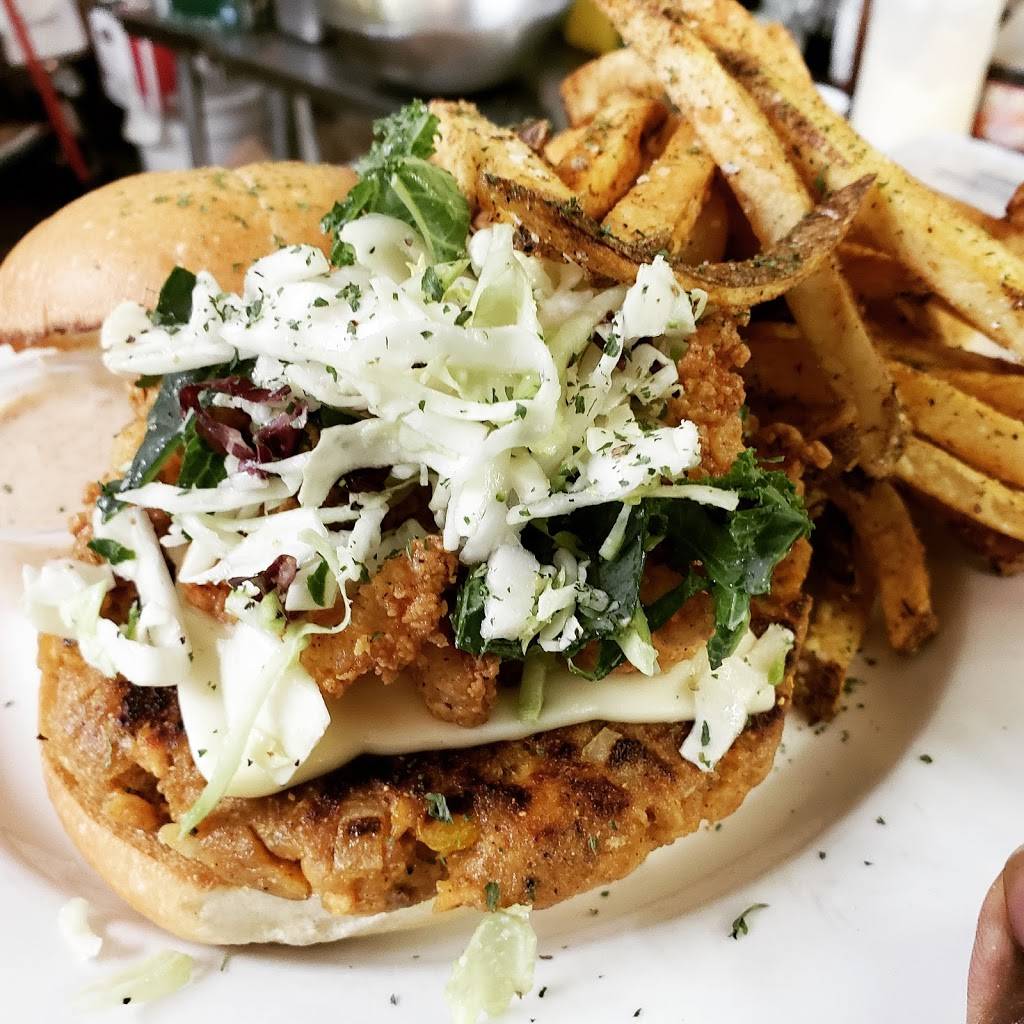 Swerve Grille | restaurant | 20126 Chagrin Blvd, Shaker Heights, OH 44122, USA | 2169916787 OR +1 216-991-6787