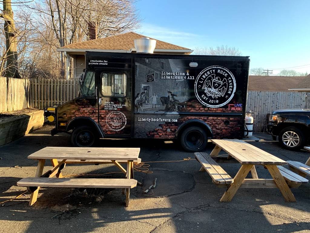 Liberty Rock Tavern | restaurant | 229 Bridgeport Ave, Milford, CT 06460, USA | 2032833485 OR +1 203-283-3485
