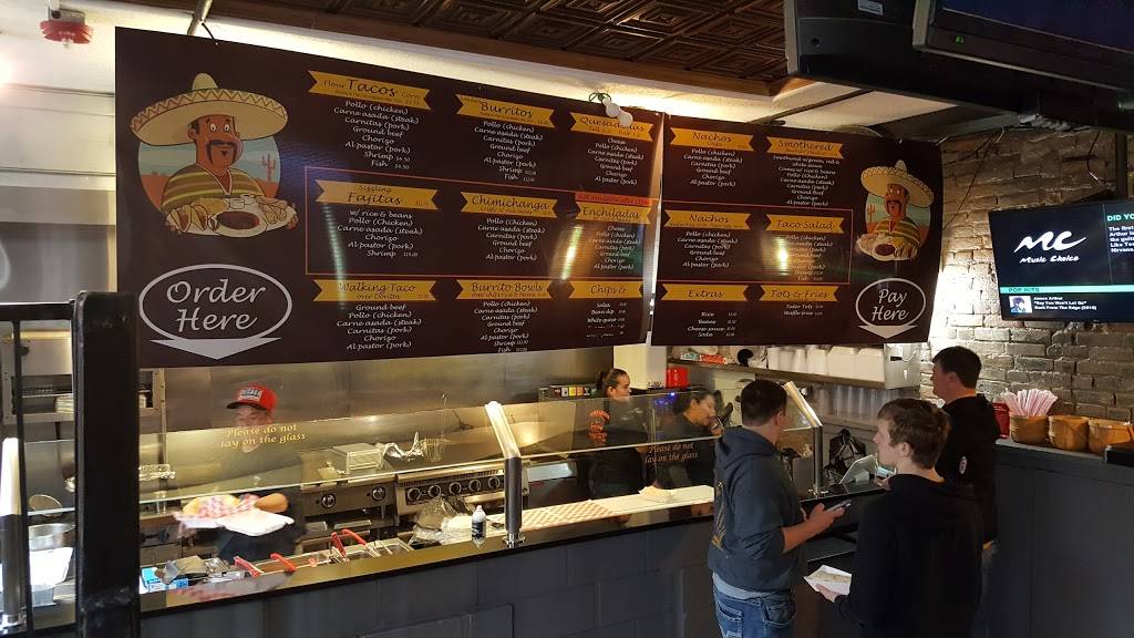 Bernardo’s Burritos | restaurant | 215 E 4th St, Des Moines, IA 50309, USA | 5152441555 OR +1 515-244-1555