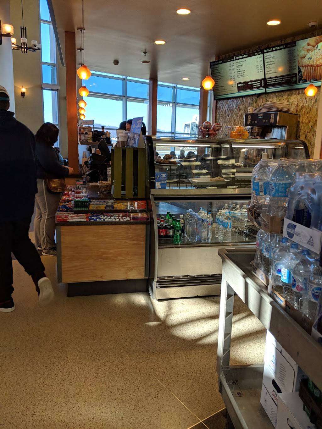 Blue Ridge Tavern | restaurant | 61 Terminal Dr, Fletcher, NC 28732, USA | 8286546215 OR +1 828-654-6215