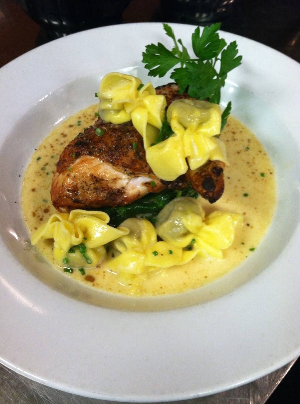 Tavolo Wine Bar & Tuscan Grille | restaurant | 289 Atwells Ave, Providence, RI 02903, USA | 4012746000 OR +1 401-274-6000