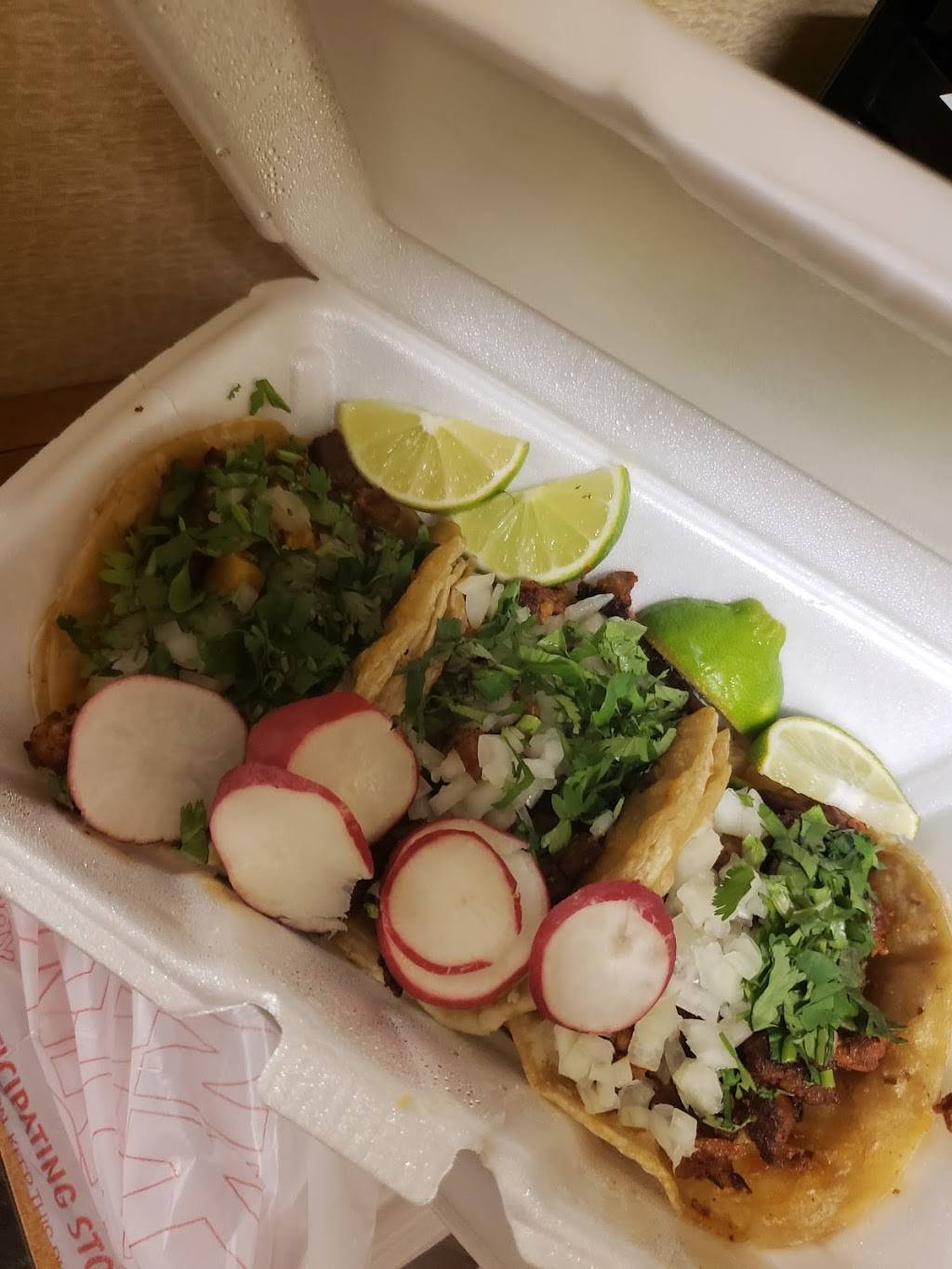 Antojitos Domis | restaurant | 7940 North Michigan Road st #13, Indianapolis, IN 46268, USA | 3174718455 OR +1 317-471-8455