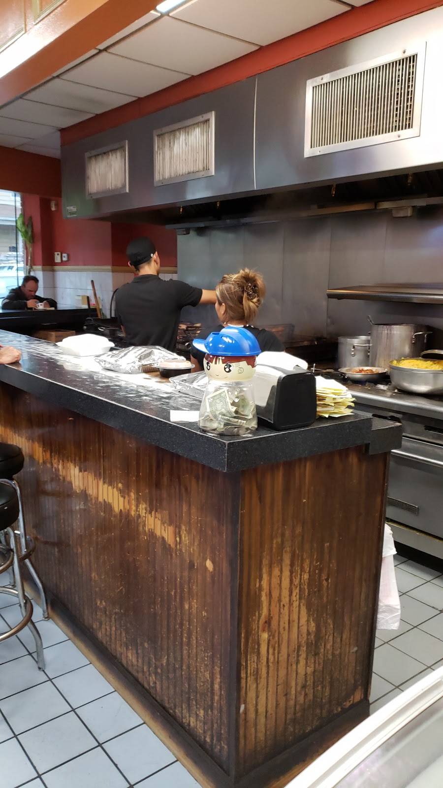 Stephanies Barbecue | restaurant | 733 Edgar Rd, Elizabeth, NJ 07202, USA | 9085278115 OR +1 908-527-8115