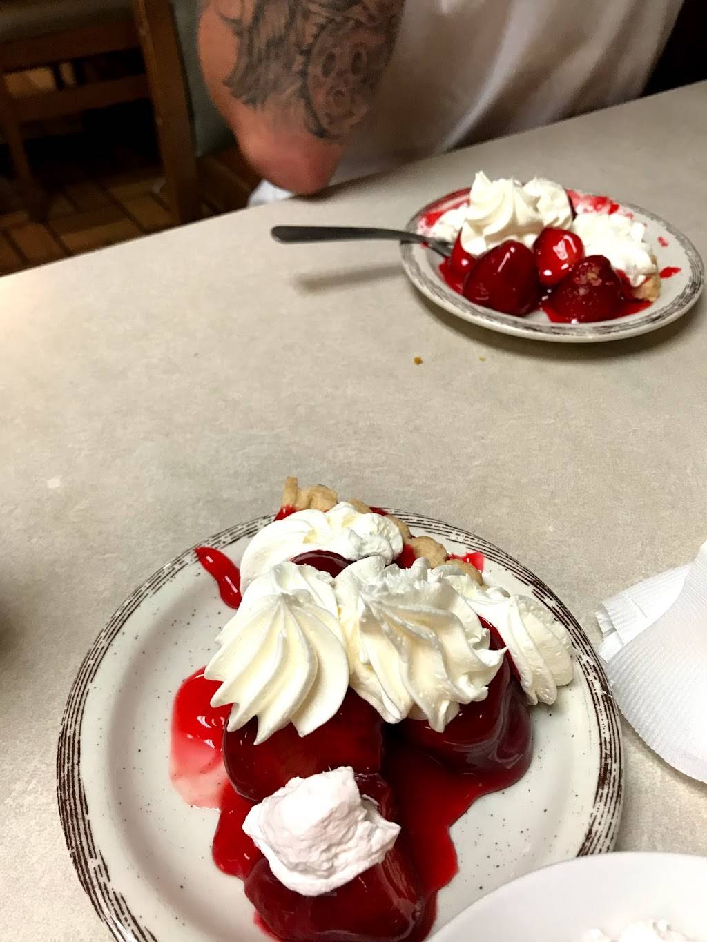 Shoneys - North Knoxville | meal takeaway | 4032 N Broadway, Knoxville, TN 37917, USA | 8656875432 OR +1 865-687-5432