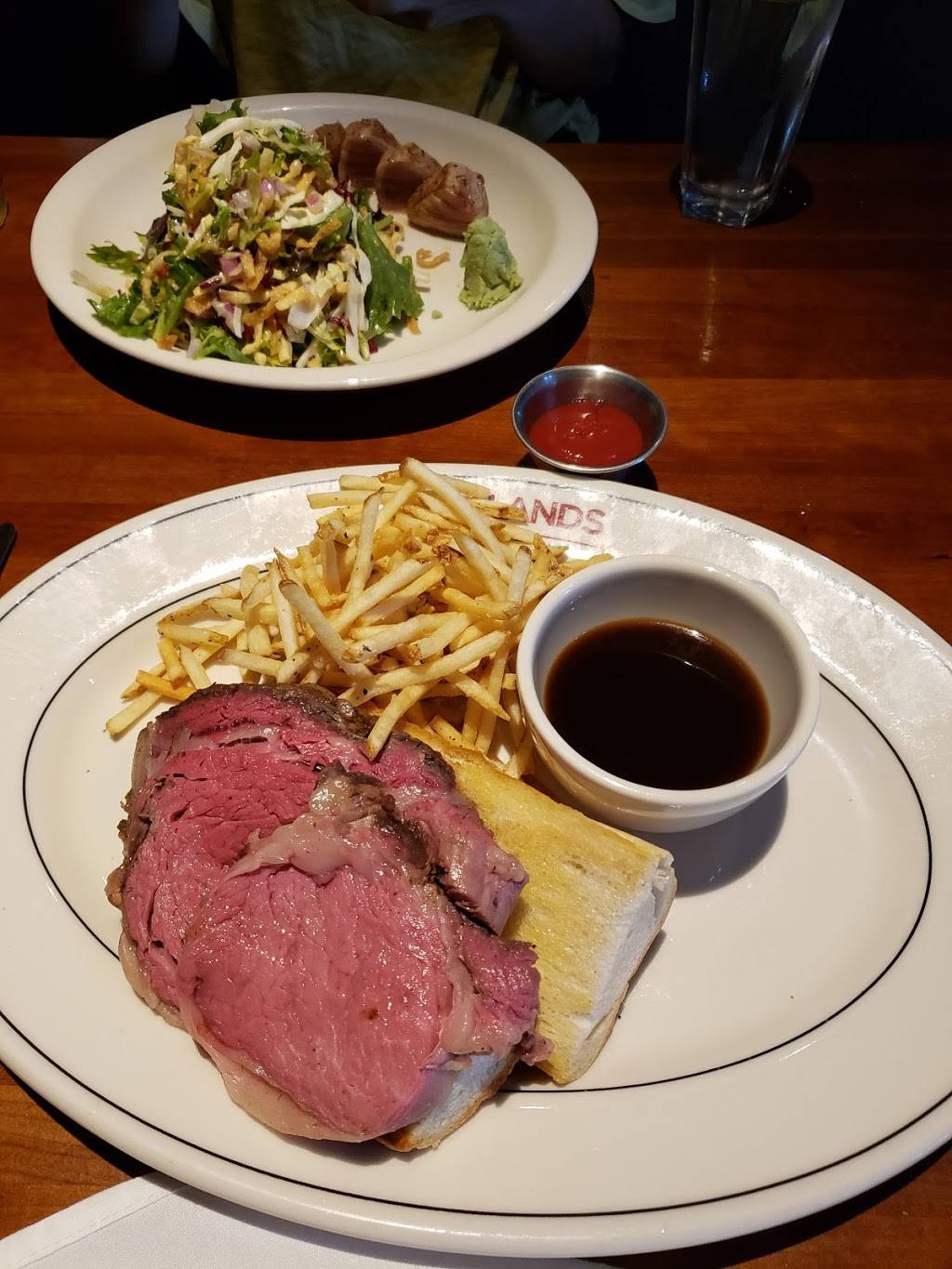 J. Alexanders Redlands Grill | restaurant | 2415 N Federal Hwy, Fort Lauderdale, FL 33305, USA | 9545639077 OR +1 954-563-9077