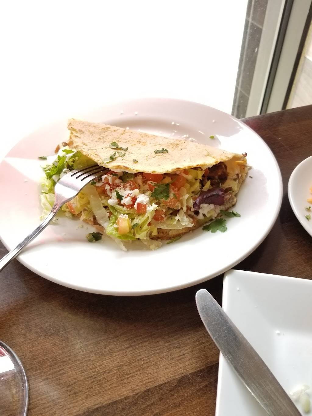 B.k burrito mexican grill | restaurant | 3912 Fort Hamilton Pkwy, Brooklyn, NY 11218, USA | 7183956597 OR +1 718-395-6597