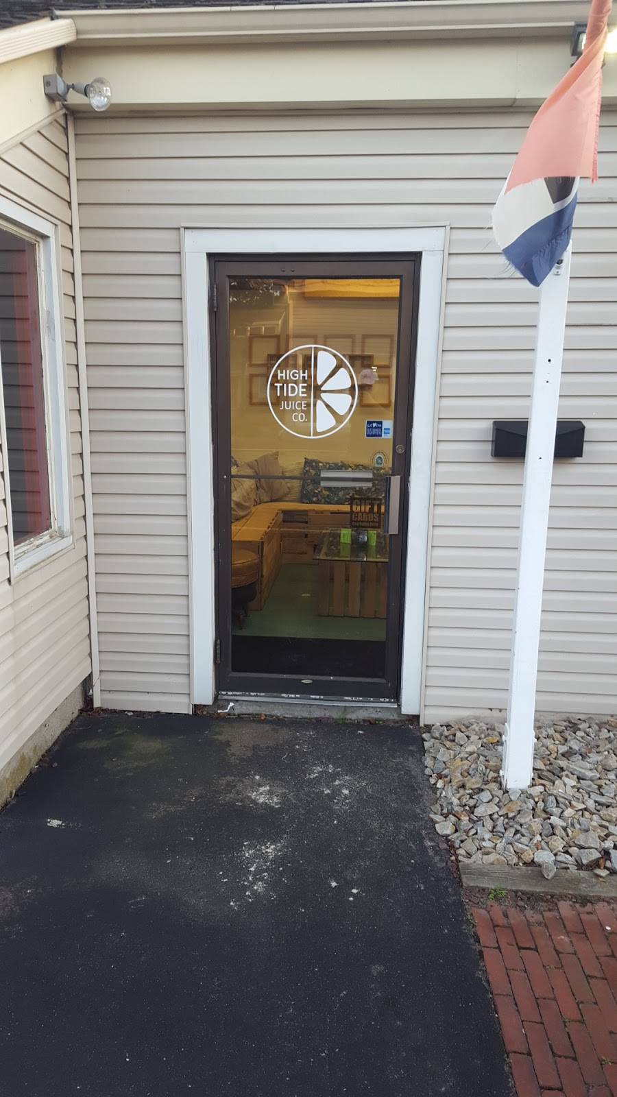 High Tide Juice Co. | restaurant | 55 Beach St, Westerly, RI 02891, USA | 4015961736 OR +1 401-596-1736