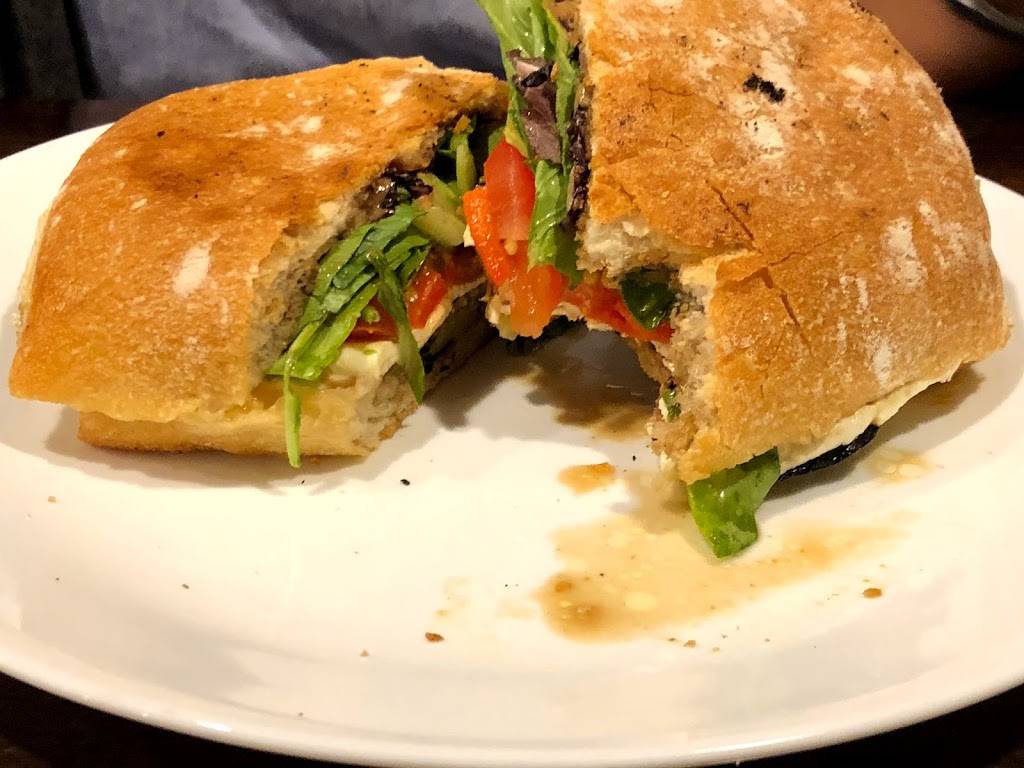 Zachs Pizza | restaurant | 559 NY-6N, Mahopac, NY 10541, USA | 8456211215 OR +1 845-621-1215