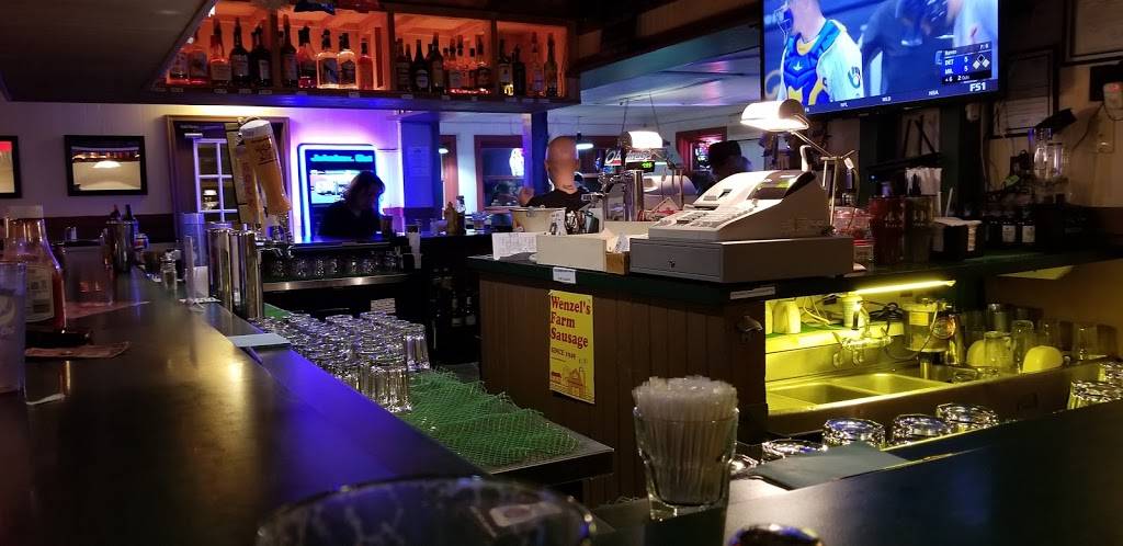 4 Mile Restaurant & Bar | restaurant | S5786 WI-37, Eau Claire, WI 54701, USA | 7158369003 OR +1 715-836-9003