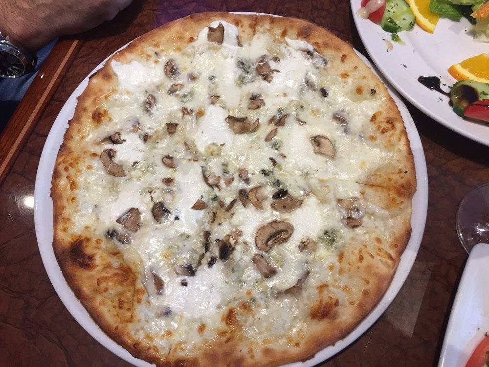 Roma Italian Bistro Pizzeria | restaurant | 655 5th Ave S #6601, Naples, FL 34102, USA | 2397767042 OR +1 239-776-7042