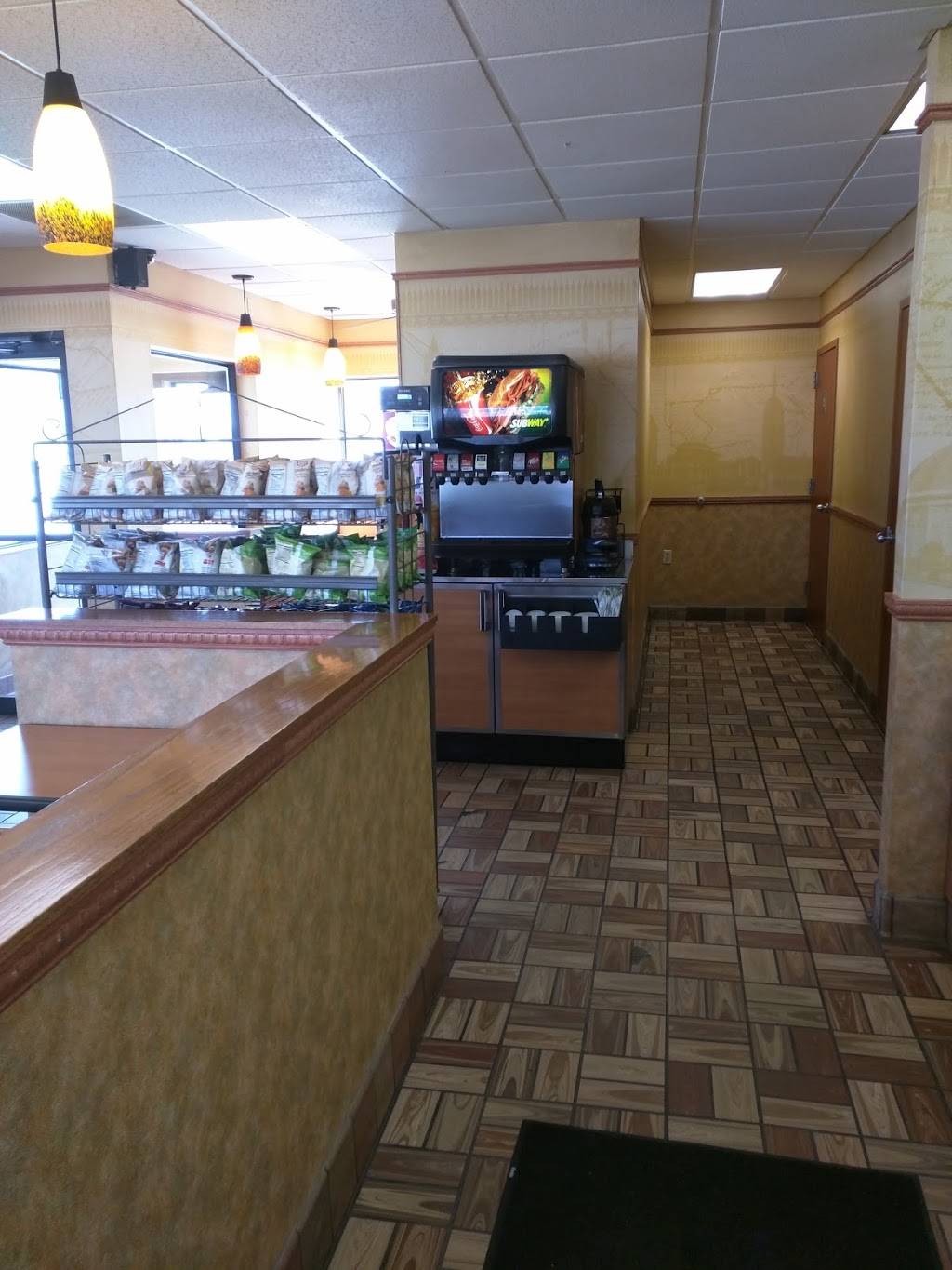 Subway | restaurant | 1320 E Main St, Reedsburg, WI 53959, USA | 6085243666 OR +1 608-524-3666
