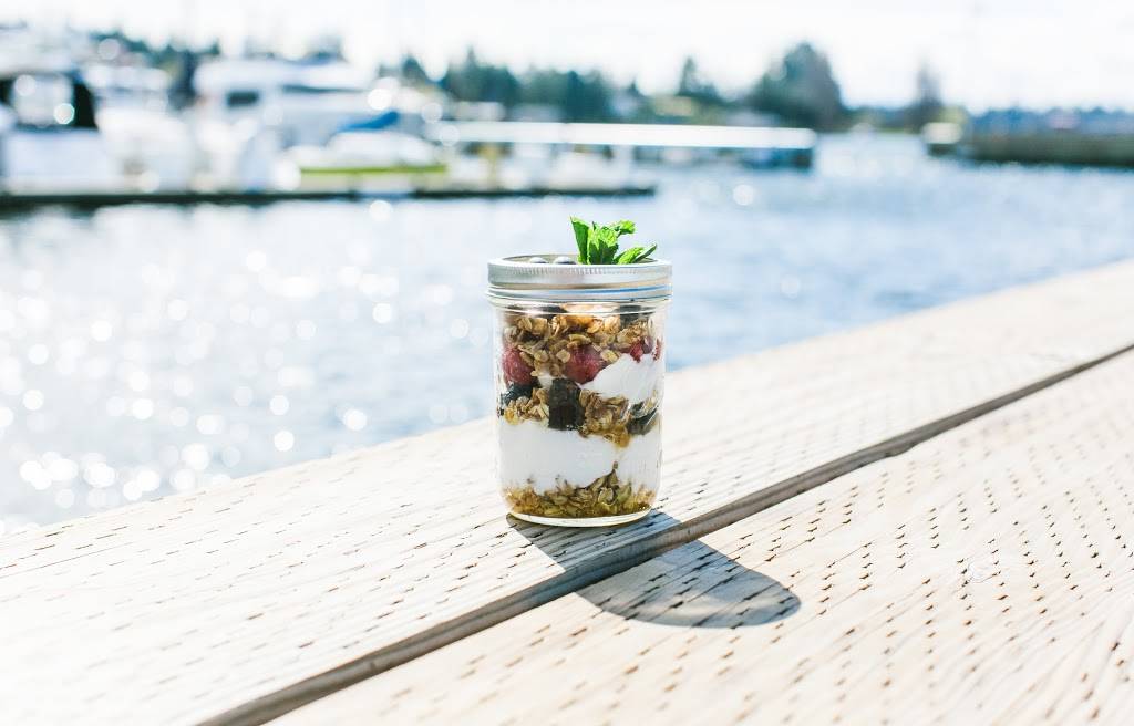 Carillon Kitchen | restaurant | 2240 Carillon Point, Kirkland, WA 98033, USA | 4257396363 OR +1 425-739-6363