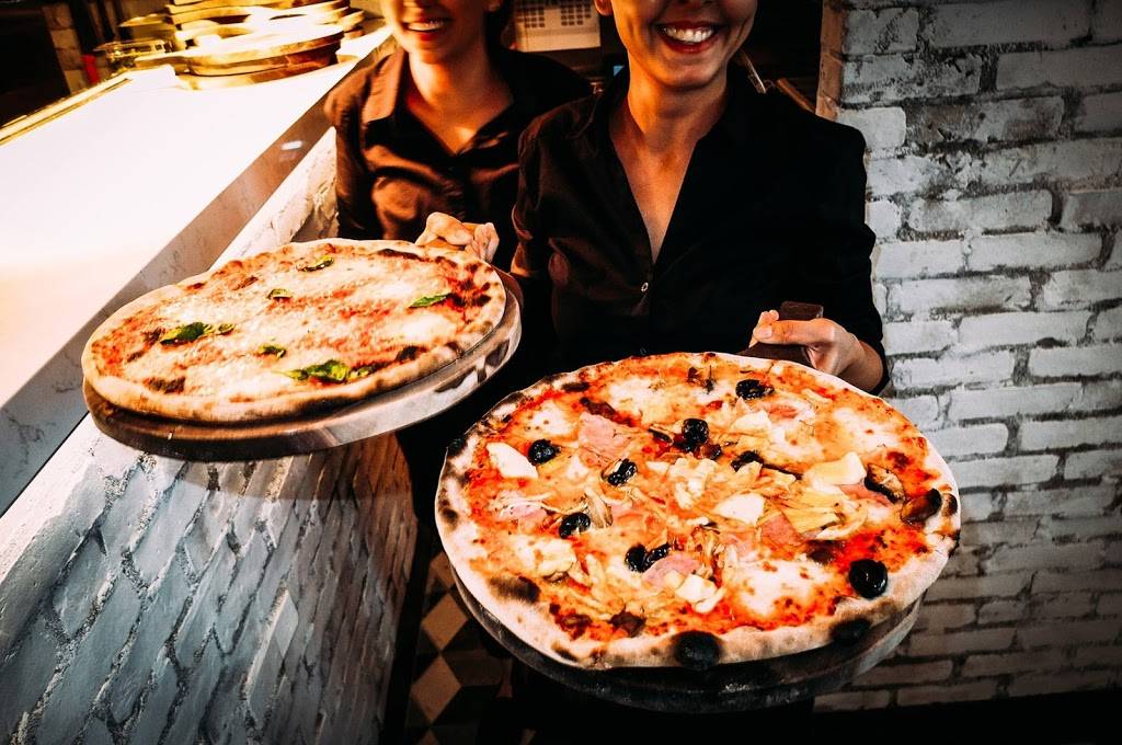 La Vecchia Restaurant Lakeshore | restaurant | 90 Marine Parade Dr, Etobicoke, ON M8V 4G1, Canada | 4162515999 OR +1 416-251-5999