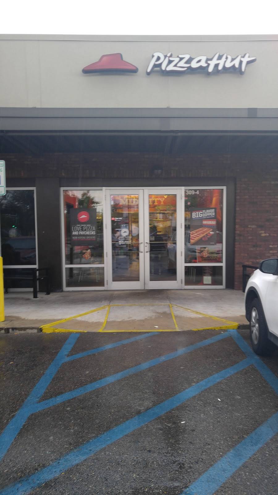 Pizza Hut | meal delivery | 301 N Carrollton Ave Ste. C-4, New Orleans, LA 70119, USA | 5044826111 OR +1 504-482-6111