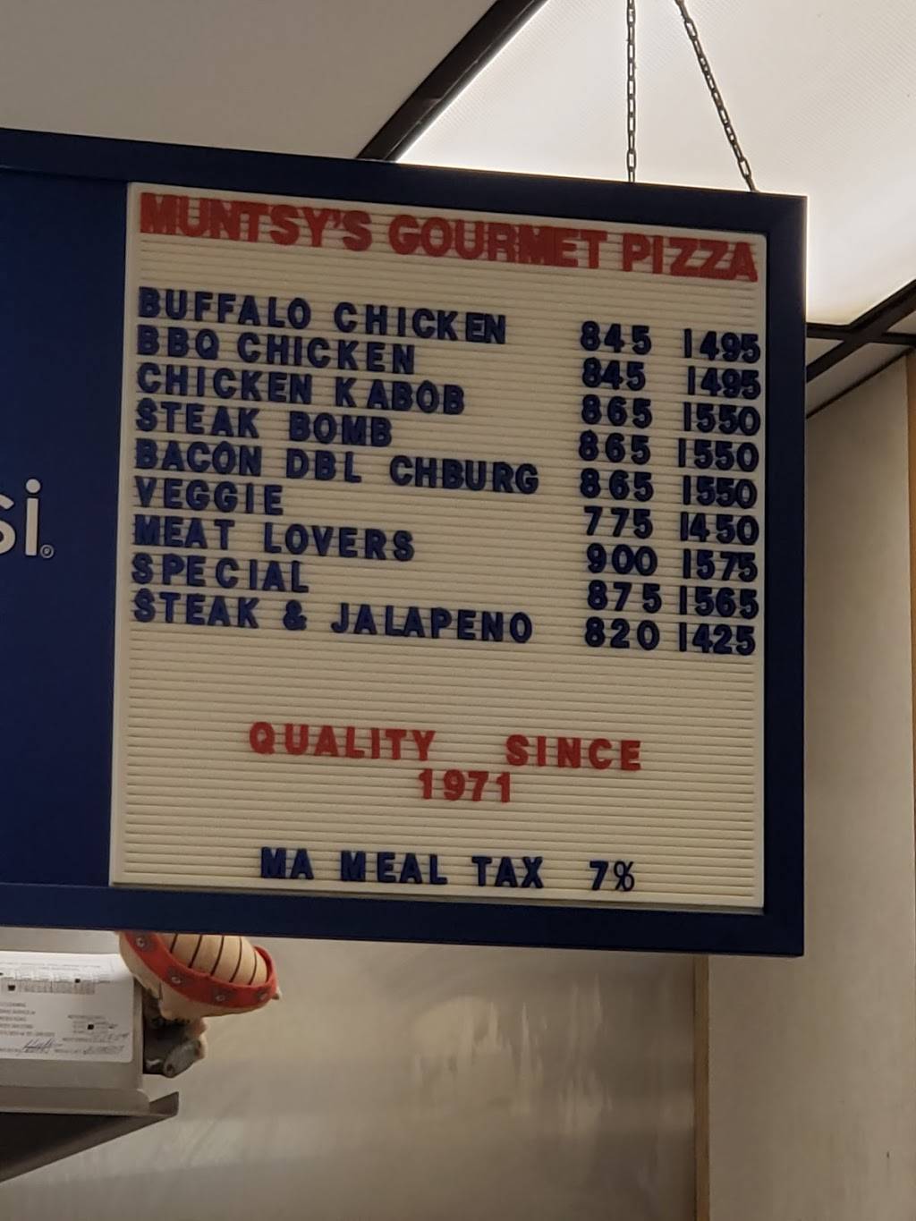 Muntsys | restaurant | 4 Lake St, Peabody, MA 01960, USA | 9785359821 OR +1 978-535-9821