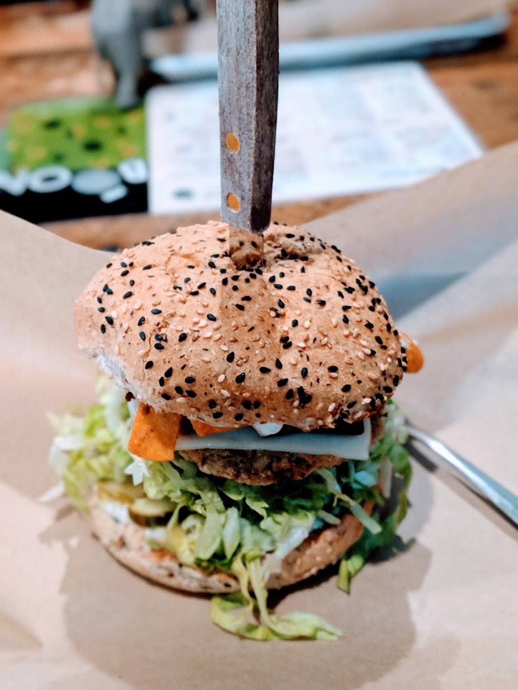 Boon Burger Cafe | restaurant | 295 Ottawa St N, Hamilton, ON L8H 3Z8, Canada | 2892469222 OR +1 289-246-9222