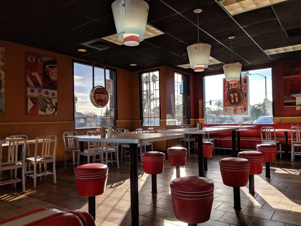 KFC | restaurant | 131 W Ball Rd, Anaheim, CA 92805, USA | 7146358231 OR +1 714-635-8231