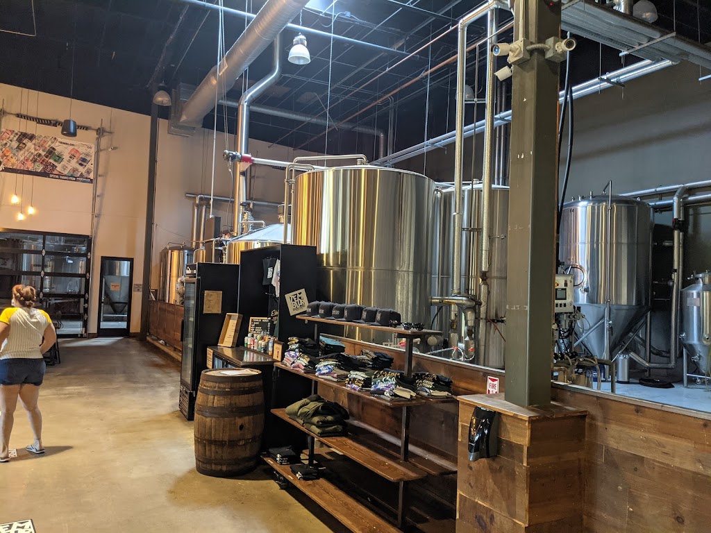 Temblor Brewing Company | restaurant | 3200 Buck Owens Blvd Suite 200, Bakersfield, CA 93308, USA | 6614894855 OR +1 661-489-4855